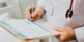 How to obtain Health Insurance Policy for visiting Ukraine